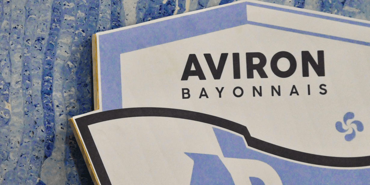 Rugby : une deuxième vie pour la panneautique de l'Aviron Bayonnais Ecologie Recyclage Bayonne