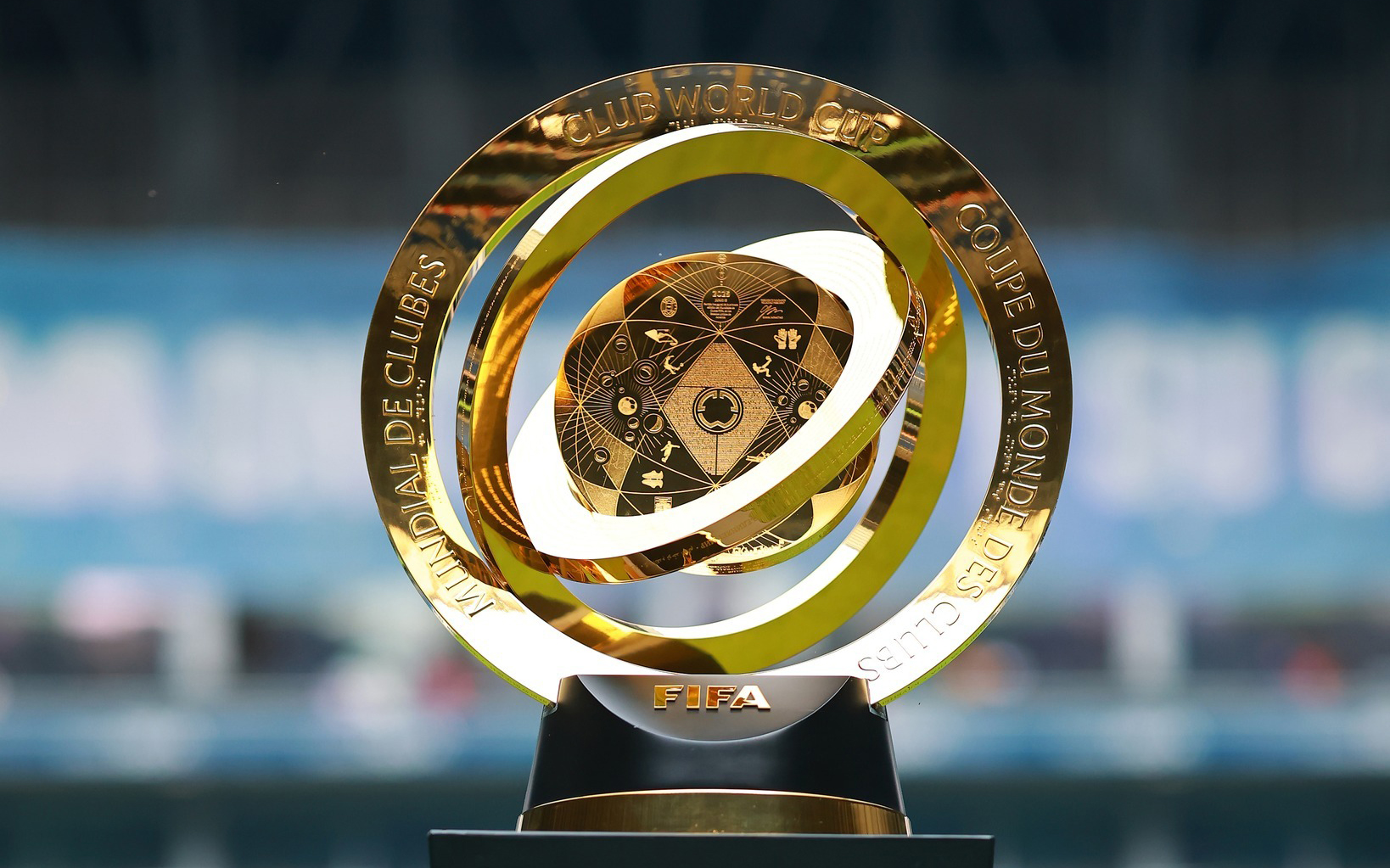 Coupe du Monde des clubs de football (1/2) : Quand trop de foot tue le foot